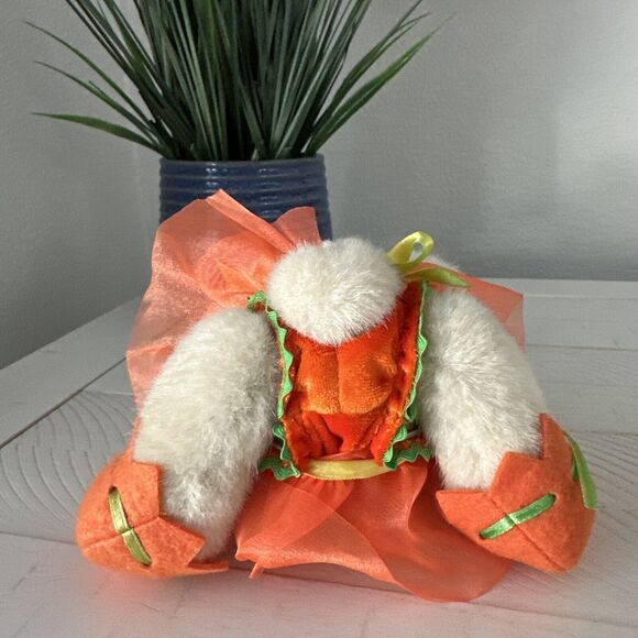 Muffy VanderBear A Salad Ballad “Waltz of the Veges” HOPPY VANDERHARE as Carrot - Picture 6 of 8